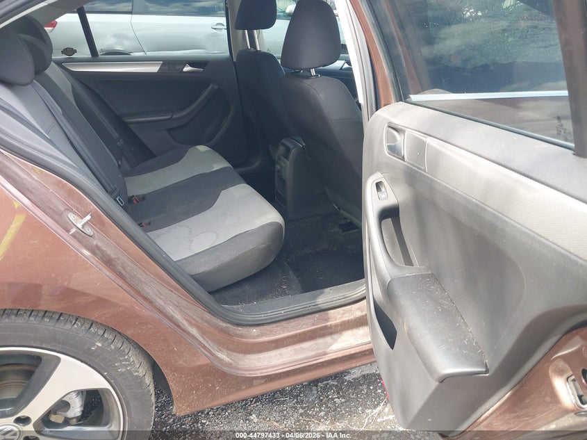 2017 Volkswagen Jetta VIN 3VW167AJ8HM408822 IAAI salvage auction — FRONT END, Wait Title, sold $1,350 on 2026-07-10 (photo 8)