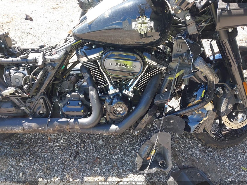 2023 Harley-davidson Fltrxs VIN 1HD1KTP15PB680263 IAAI salvage auction — ROLLOVER, Clear (Indiana), sold $2,800 on 2026-07-20 (photo 8)
