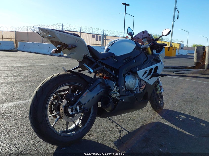 2011 BMW S 1000 VIN WB1051701BZV42605 IAAI salvage auction — LEFT FRONT, Salvage (Nevada), sold $2,650 on 2026-07-20 (photo 4)