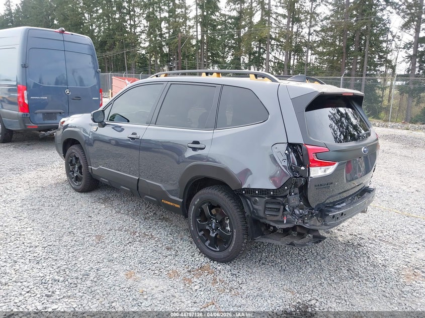 2024 Subaru Forester VIN JF2SKAJC1RH522847 IAAI salvage auction — RIGHT SIDE, Wait Title, sold $13,750 on 2026-07-08 (photo 3)