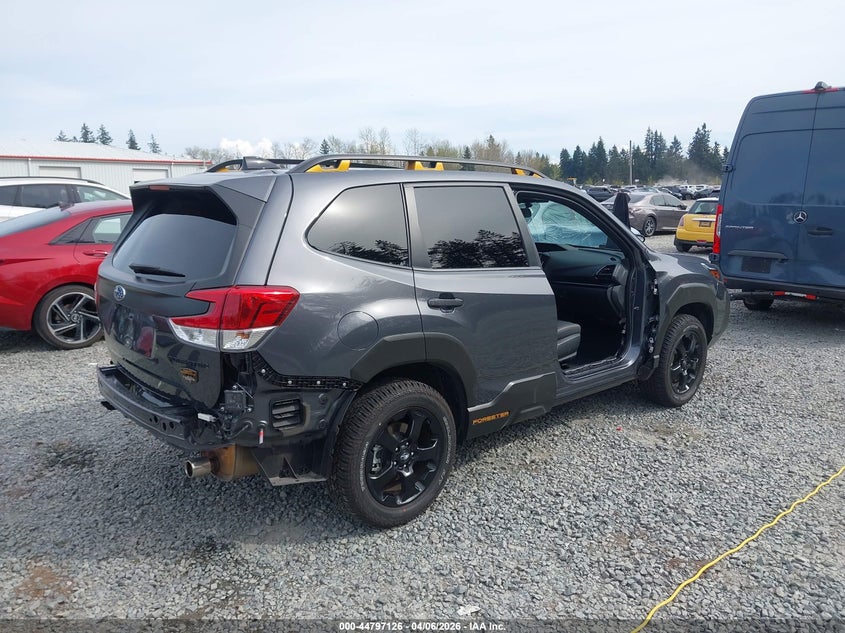 2024 Subaru Forester VIN JF2SKAJC1RH522847 IAAI salvage auction — RIGHT SIDE, Wait Title, sold $13,750 on 2026-07-08 (photo 4)