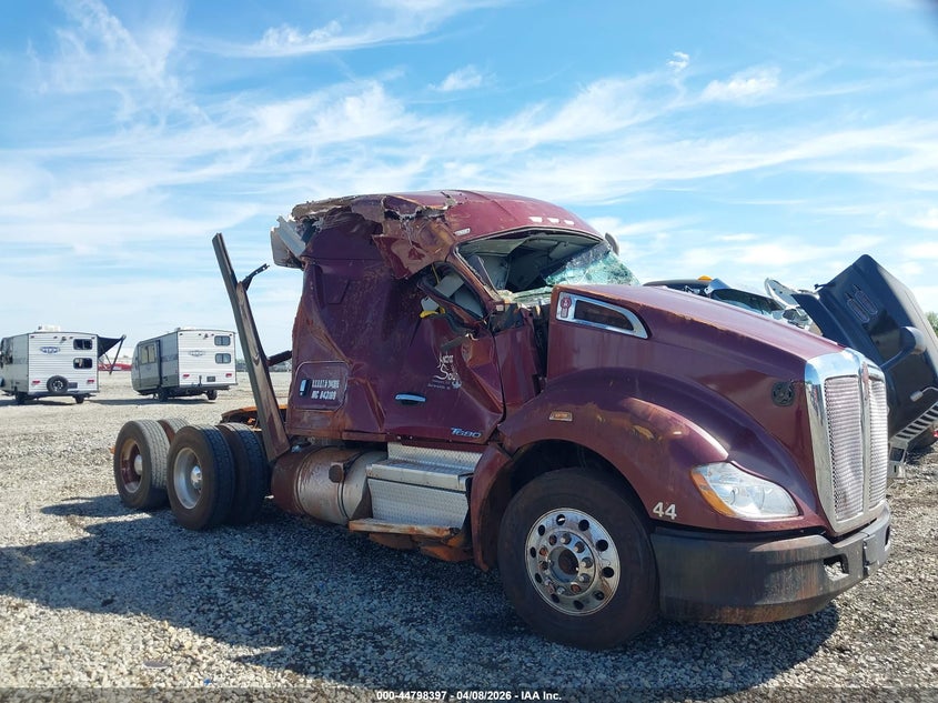 2021 Kenworth T680 VIN 1XKYDP9X7MJ436767 — IAAI salvage auction photo