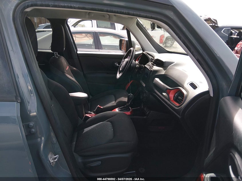 2018 Jeep Renegade VIN ZACCJBCB1JPG86385 IAAI salvage auction — FRONT END, Salvage (Colorado), sold $1,100 on 2026-07-14 (photo 5)