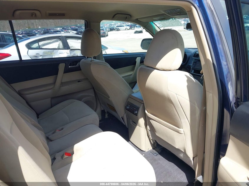 2013 Toyota Highlander VIN 5TDBK3EH3DS211408 IAAI salvage auction — LEFT SIDE, Mv-907A (New York), sold $4,550 on 2026-07-07 (photo 8)
