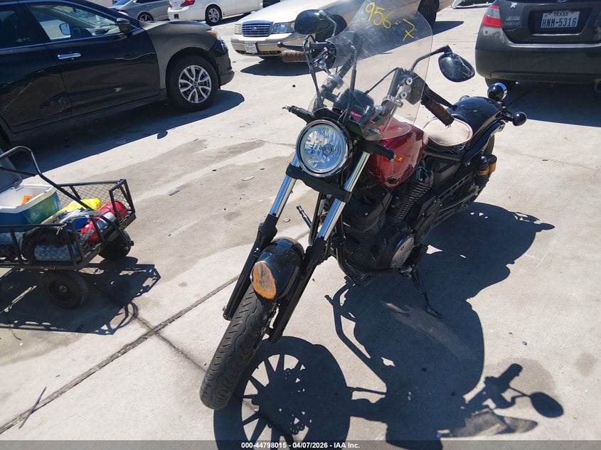 2017 Yamaha Xv VIN JYAVN05E6HA013283 IAAI salvage auction — LEFT & RIGHT, Salvage (Texas), sold $25 on 2026-07-29 (photo 2)
