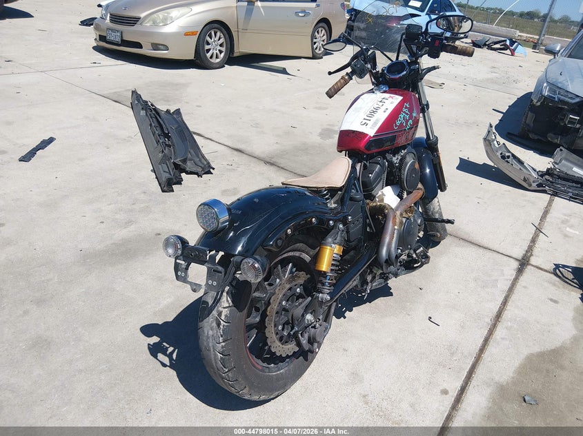 2017 Yamaha Xv VIN JYAVN05E6HA013283 IAAI salvage auction — LEFT & RIGHT, Salvage (Texas), sold $25 on 2026-07-29 (photo 4)