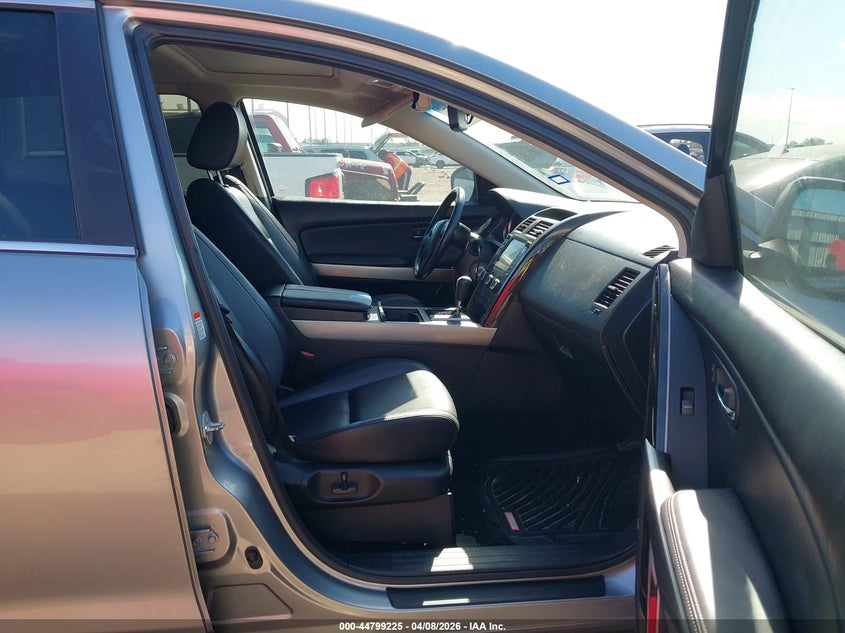 2010 Mazda Cx-9 VIN JM3TB2MAXA0225623 IAAI salvage auction — LEFT & RIGHT, Original (Texas), sold $25 on 2026-07-30 (photo 5)