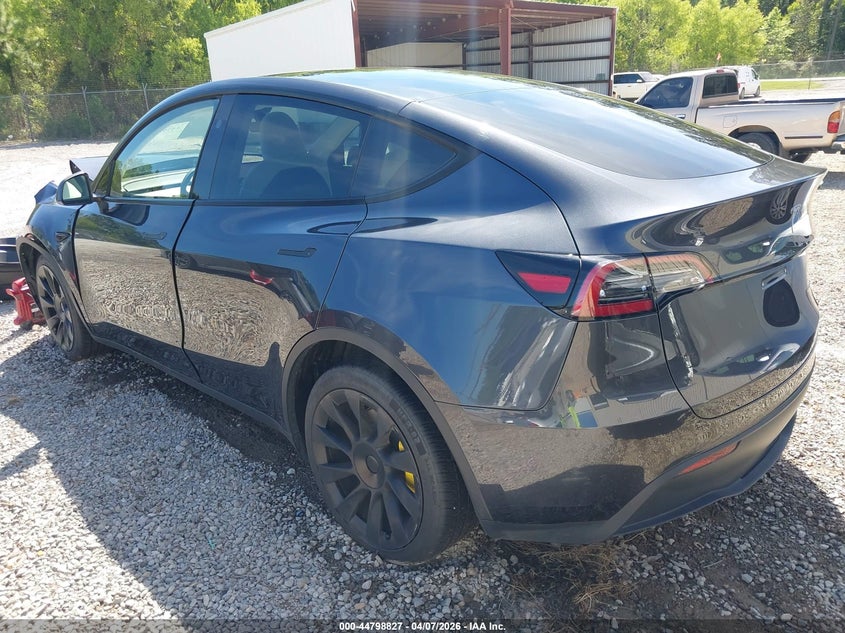 2024 Tesla Model y VIN 7SAYGDEE7RA252823 IAAI salvage auction — FRONT END, Salvage (Mississippi), sold $14,050 on 2026-07-24 (photo 3)