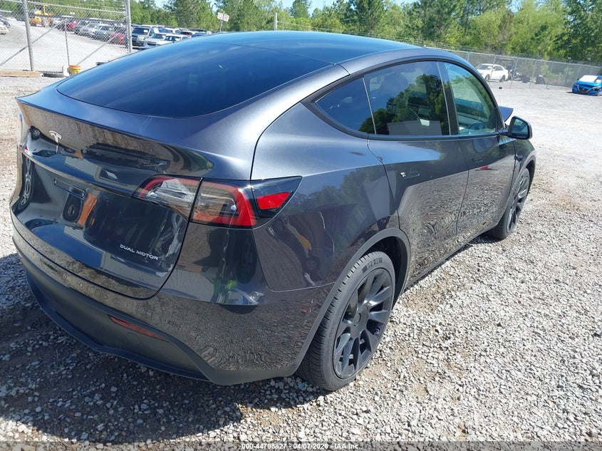 2024 Tesla Model y VIN 7SAYGDEE7RA252823 IAAI salvage auction — FRONT END, Salvage (Mississippi), sold $14,050 on 2026-07-24 (photo 4)