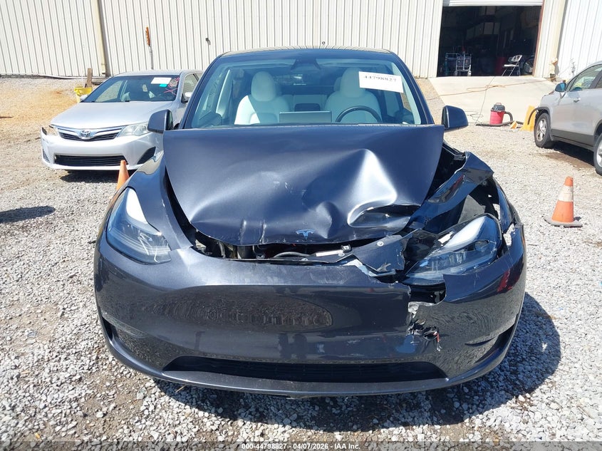 2024 Tesla Model y VIN 7SAYGDEE7RA252823 IAAI salvage auction — FRONT END, Salvage (Mississippi), sold $14,050 on 2026-07-24 (photo 6)
