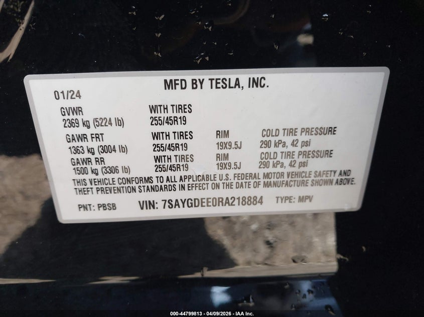 2024 Tesla Model y VIN 7SAYGDEE0RA218884 IAAI salvage auction — LEFT & RIGHT, Salvage Title, sold $13,600 on 2026-09-02 (photo 9)