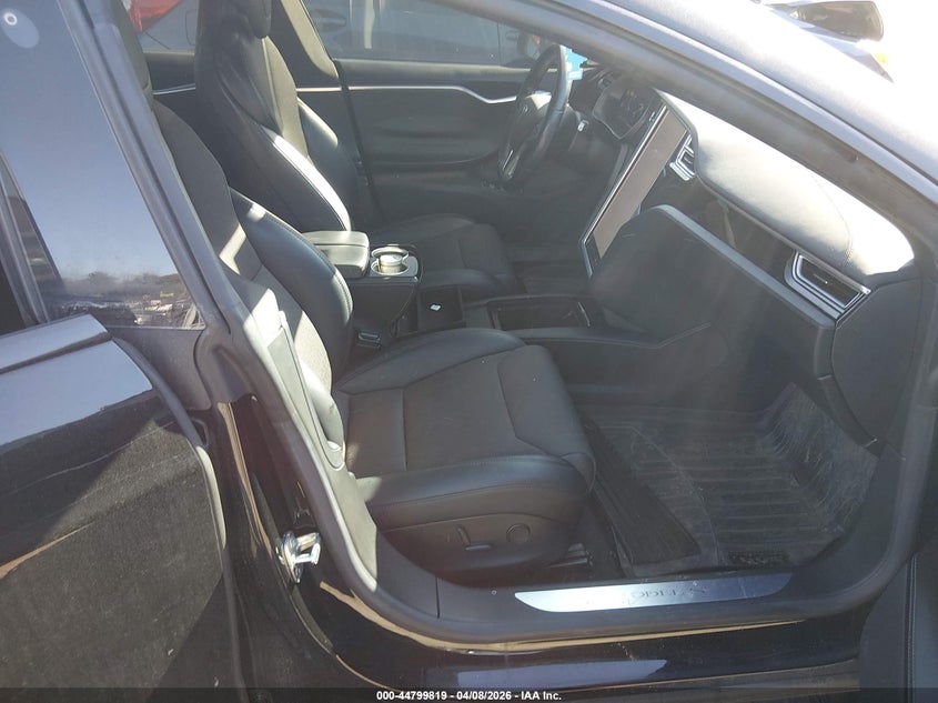 2017 Tesla Model s VIN 5YJSA1E18HF218326 IAAI salvage auction — FRONT END, Wait Title, sold $5,300 on 2026-07-09 (photo 5)