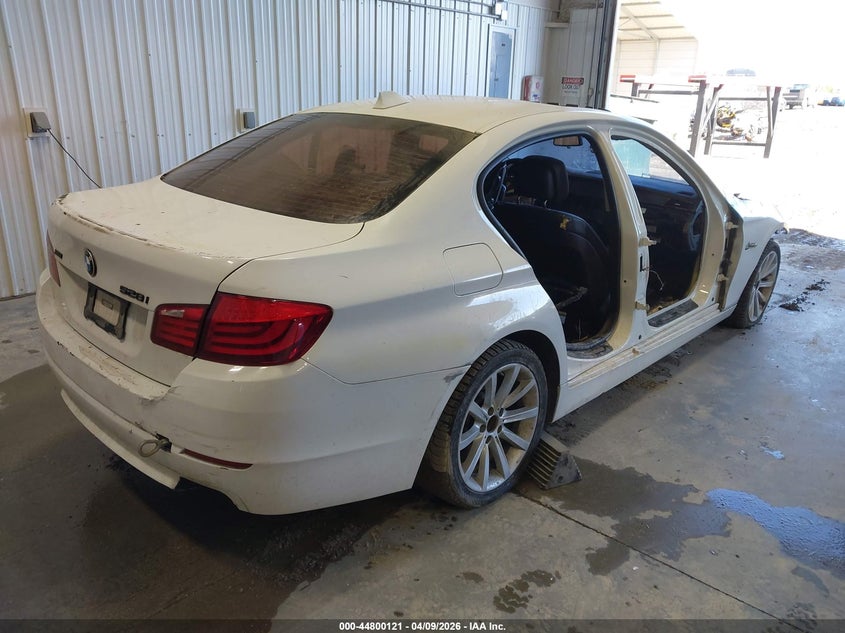 2013 BMW 5er VIN WBAXH5C5XDD107967 IAAI salvage auction — ALL OVER, Salvage Title, sold $25 on 2026-07-17 (photo 4)