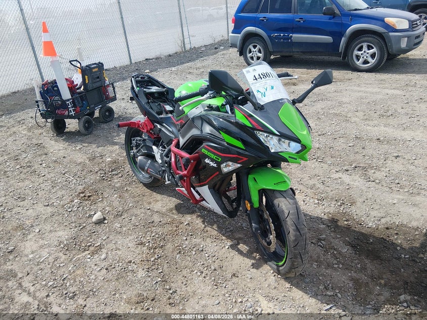 2022 Kawasaki Ninja VIN ML5EXEM10NDA65266 IAAI salvage auction — LEFT & RIGHT, Salvage Title, sold $1,400 on 2026-07-22 (photo 1)