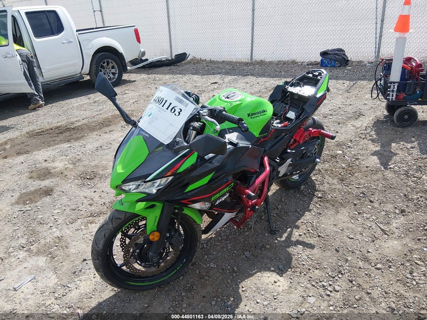 2022 Kawasaki Ninja VIN ML5EXEM10NDA65266 IAAI salvage auction — LEFT & RIGHT, Salvage Title, sold $1,400 on 2026-07-22 (photo 2)