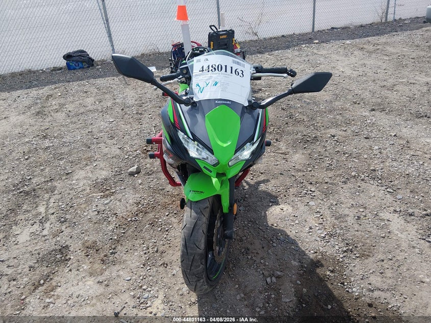 2022 Kawasaki Ninja VIN ML5EXEM10NDA65266 IAAI salvage auction — LEFT & RIGHT, Salvage Title, sold $1,400 on 2026-07-22 (photo 5)