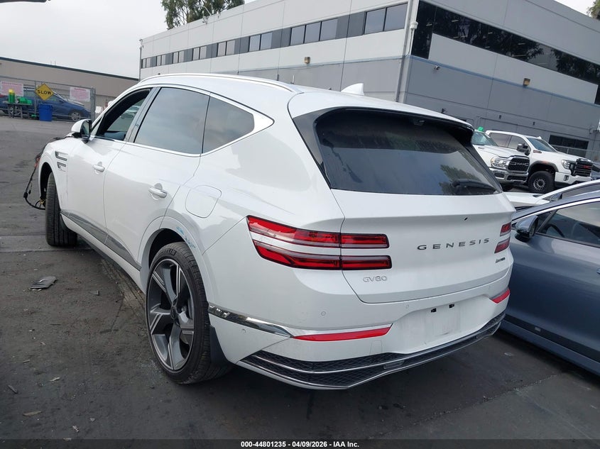 2025 Genesis Gv80 VIN KMUHEESC0SU225245 IAAI salvage auction — RIGHT FRONT, Salvage Title, sold $25,300 on 2026-07-22 (photo 3)