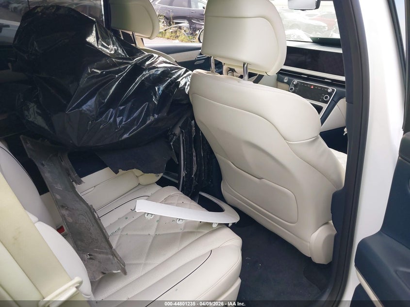 2025 Genesis Gv80 VIN KMUHEESC0SU225245 IAAI salvage auction — RIGHT FRONT, Salvage Title, sold $25,300 on 2026-07-22 (photo 8)