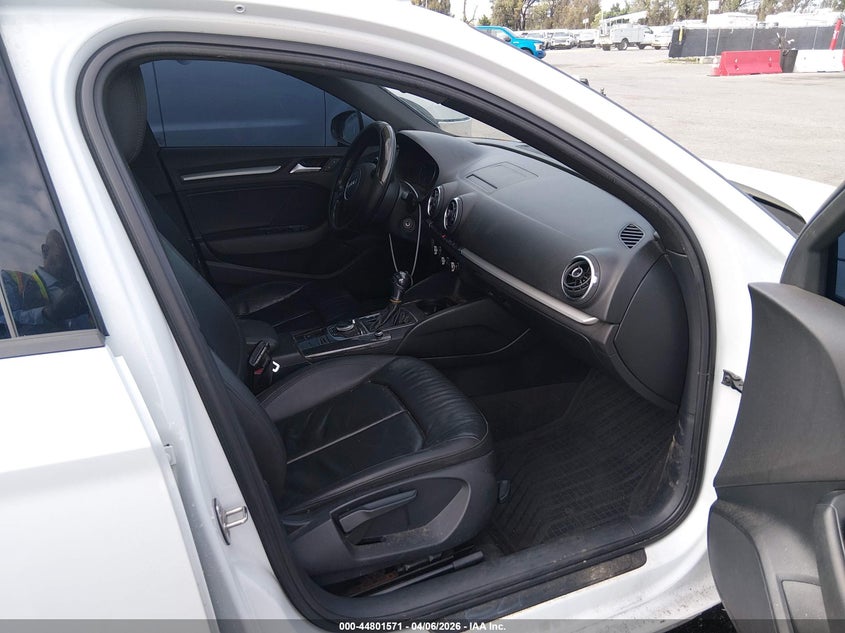2015 Audi A3 VIN WAUACGFF5F1143784 IAAI salvage auction — NORMAL WEAR, Salvage (Texas), sold $2,100 on 2026-07-30 (photo 5)