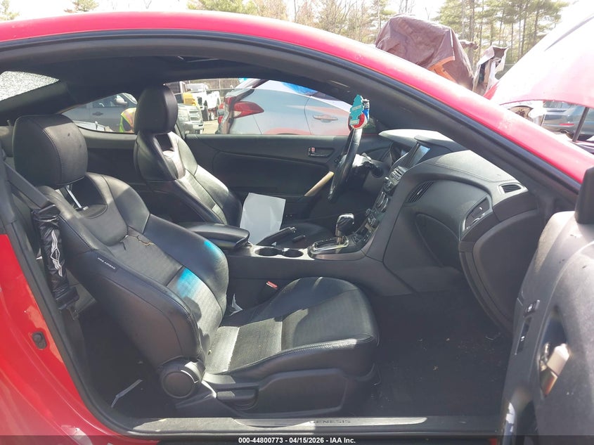 2013 Hyundai Genesis VIN KMHHU6KJ6DU106852 IAAI salvage auction — FRONT & REAR, Salvage (Idaho), sold $675 on 2026-07-24 (photo 5)