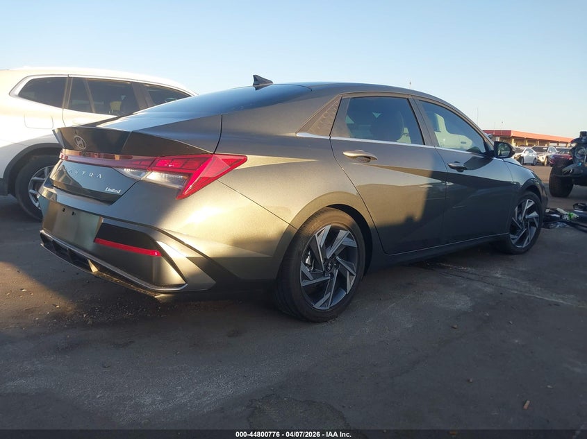 2025 Hyundai Elantra VIN KMHLP4DG3SU957723 IAAI salvage auction — LEFT SIDE, Salvage Title, sold $7,400 on 2026-07-14 (photo 4)