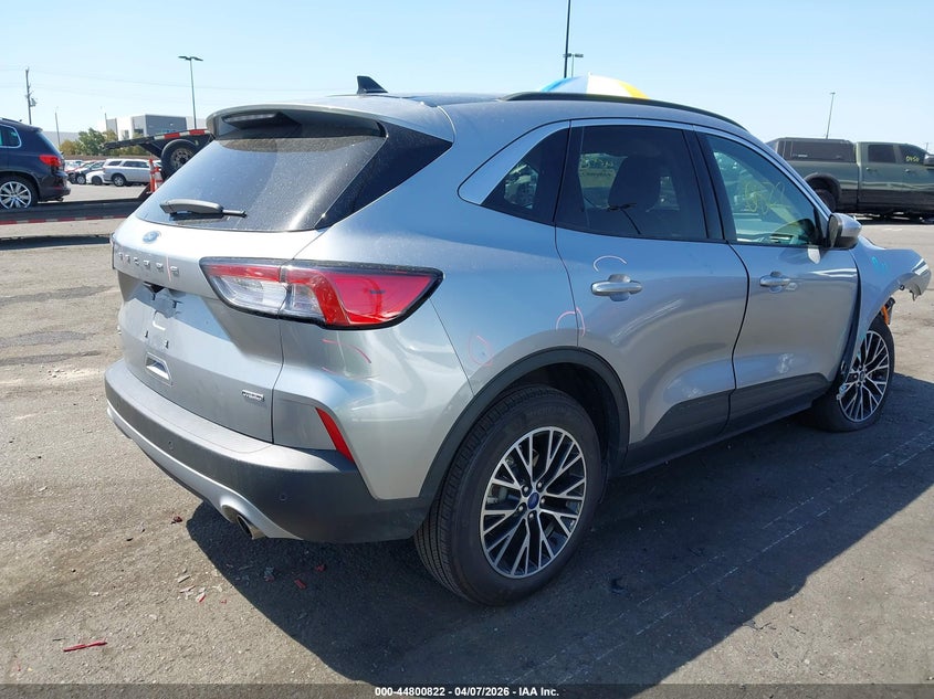 2022 Ford Escape VIN 1FMCU0KZ1NUA24591 IAAI salvage auction — RIGHT FRONT, Wait Title, sold $8,200 on 2026-07-23 (photo 4)
