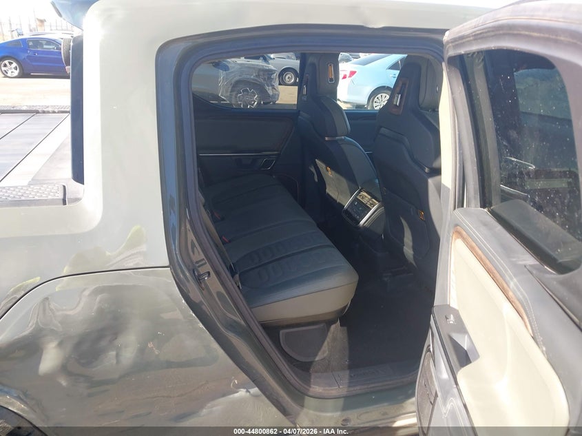 2022 Rivian R1t VIN 7FCTGAAL9NN009789 IAAI salvage auction — RIGHT SIDE, Salvage Title, sold $12,500 on 2026-08-28 (photo 8)