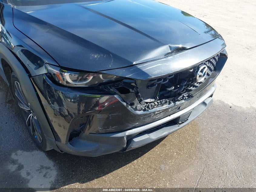 2023 Mazda Cx-50 VIN 7MMVABEM3PN114114 IAAI salvage auction — FRONT END, Salvage Title, sold $10,300 on 2026-07-24 (photo 6)