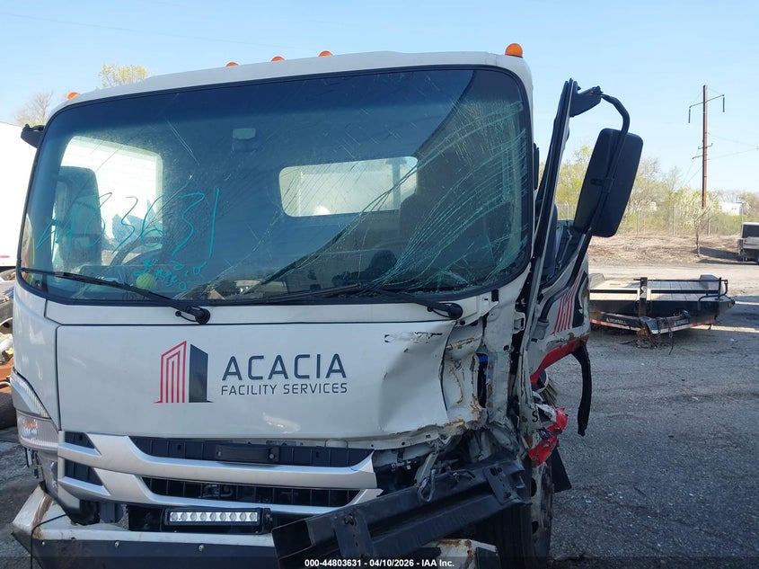 2024 Isuzu Npr VIN 54DB4W1D8RS210375 IAAI salvage auction — FRONT END, Salvage Title, sold $8,800 on 2026-08-21 (photo 2)