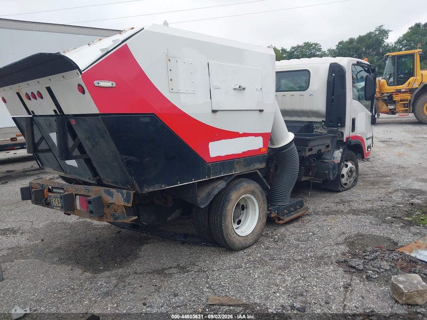 2024 Isuzu Npr VIN 54DB4W1D8RS210375 IAAI salvage auction — FRONT END, Salvage (Pennsylvania), sold $5,050 on 2026-09-11 (photo 4)