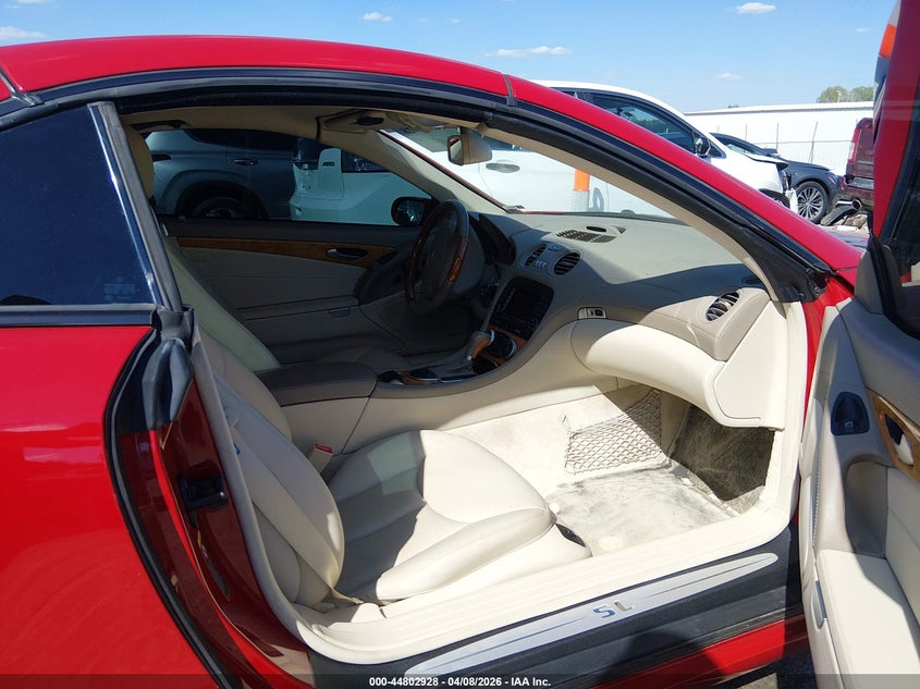 2005 Mercedes-benz Sl-klasse VIN WDBSK75F25F104646 IAAI salvage auction — HAIL, Clear (Oklahoma), sold $8,100 on 2026-07-22 (photo 5)