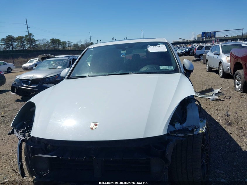2016 Porsche Cayenne VIN WP1AA2A22GLA08976 IAAI salvage auction — FRONT END, Mv-907A (New York), sold $2,975 on 2026-08-18 (photo 6)