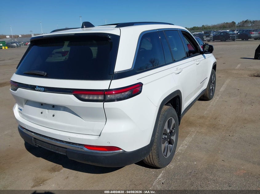 2023 Jeep Grand cherokee VIN 1C4RJYB61P8794975 IAAI salvage auction — LEFT SIDE, Salvage (New Jersey), sold $11,900 on 2026-07-30 (photo 4)