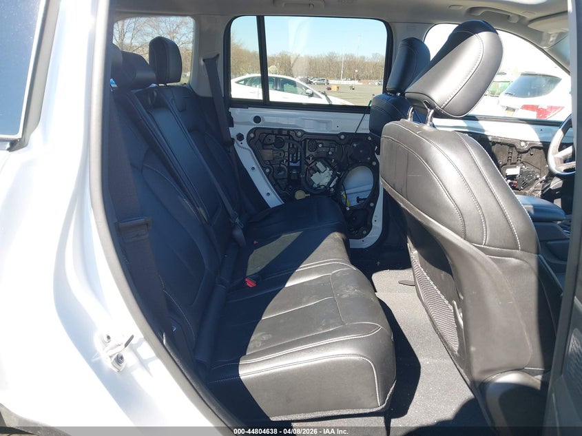 2023 Jeep Grand cherokee VIN 1C4RJYB61P8794975 IAAI salvage auction — LEFT SIDE, Salvage (New Jersey), sold $11,900 on 2026-07-30 (photo 8)
