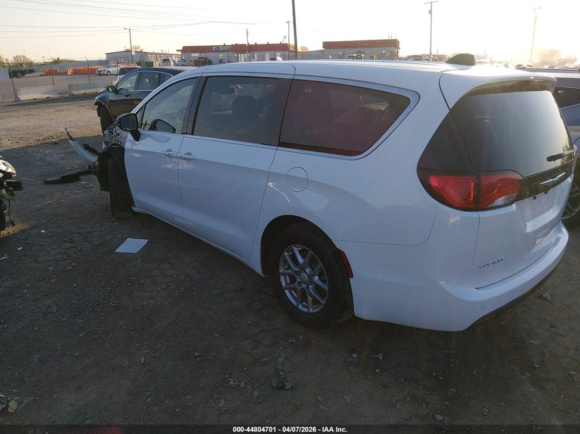 2025 Chrysler Voyager VIN 2C4RC1CG4SR605693 IAAI salvage auction — FRONT END, Wait Title, sold $13,600 on 2026-08-20 (photo 3)