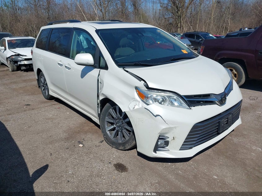 2019 Toyota Sienna VIN 5TDDZ3DC6KS218988 IAAI salvage auction — RIGHT FRONT, Salvage Title, sold $9,050 on 2026-07-21 (photo 1)