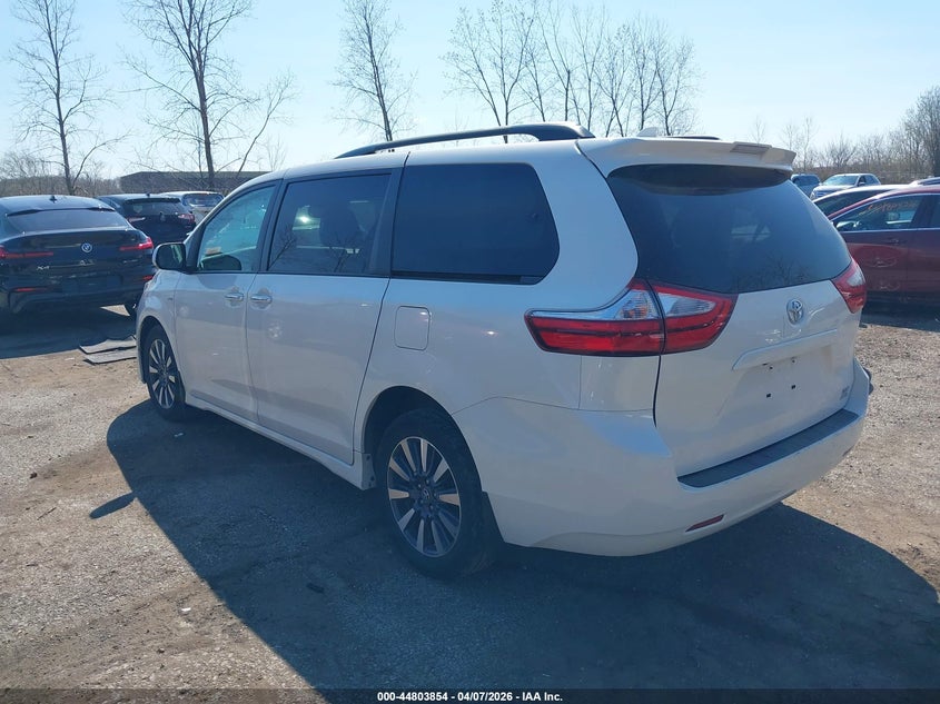 2019 Toyota Sienna VIN 5TDDZ3DC6KS218988 IAAI salvage auction — RIGHT FRONT, Salvage Title, sold $9,050 on 2026-07-21 (photo 3)