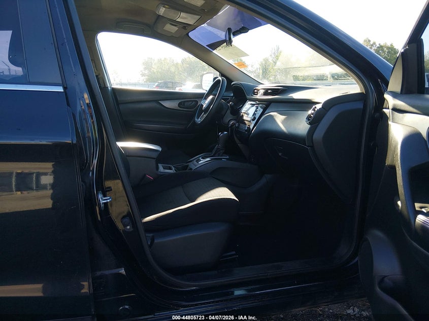 2017 Nissan Rogue sport VIN JN1BJ1CP9HW034731 IAAI salvage auction — REAR END, Wait Title, sold $2,250 on 2026-08-02 (photo 5)