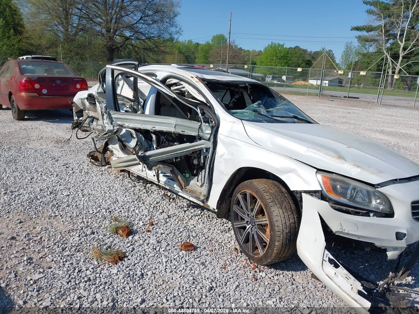 2015 Volvo S60 VIN YV149MFM8F1343032 IAAI salvage auction — ROLLOVER, Salvage (Alabama), sold $325 on 2026-08-24 (photo 6)