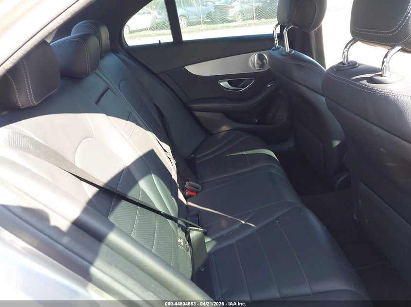 2019 Mercedes-benz C-klasse VIN 55SWF8DB5KU299216 IAAI salvage auction — LEFT SIDE, Salvage Title, sold $8,650 on 2026-08-13 (photo 8)
