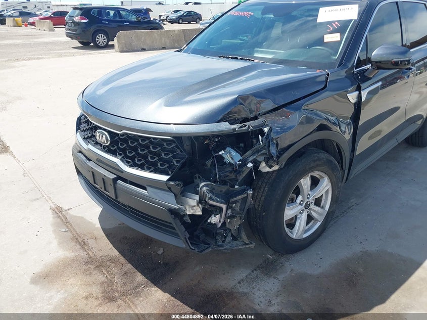 2021 Kia Sorento VIN 5XYRG4LC5MG047105 IAAI salvage auction — FRONT END, Wait Title, sold $5,400 on 2026-07-29 (photo 6)