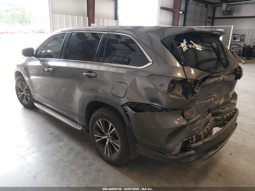 2018 Toyota Highlander VIN 5TDZZRFH0JS263960 IAAI salvage auction — REAR END, Wait Title, sold $5,400 on 2026-07-27 (photo 3)