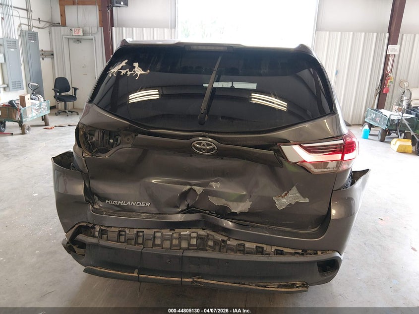 2018 Toyota Highlander VIN 5TDZZRFH0JS263960 IAAI salvage auction — REAR END, Wait Title, sold $5,400 on 2026-07-27 (photo 6)