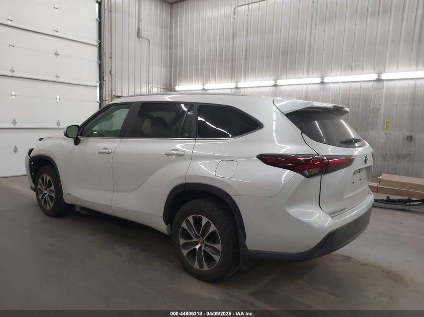 2024 Toyota Highlander VIN 5TDKBRCH2RS610758 IAAI salvage auction — FRONT END, Salvage (Minnesota), sold $12,200 on 2026-07-21 (photo 3)