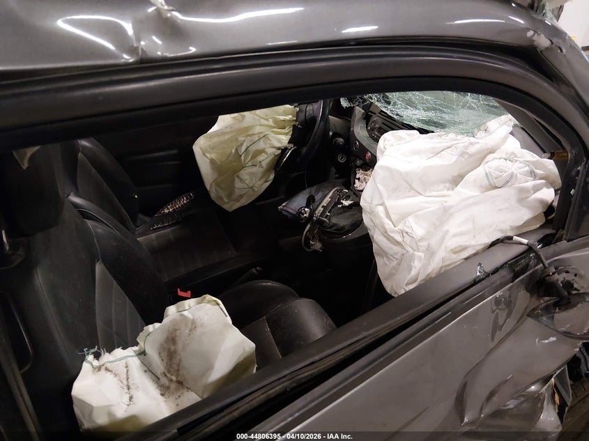2013 Fiat 500 VIN 3C3CFFBR3DT746370 IAAI salvage auction — ROLLOVER, Salvage Title, sold $575 on 2026-07-09 (photo 5)