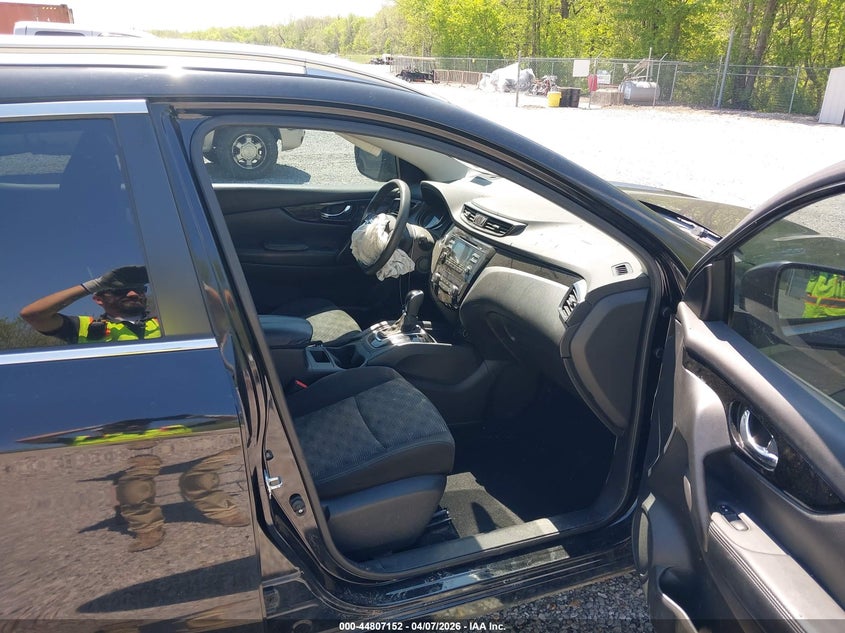 2018 Nissan Rogue VIN JN1BJ1CP7JW102501 IAAI salvage auction — FRONT END, Salvage (Kentucky), sold $600 on 2026-07-14 (photo 5)