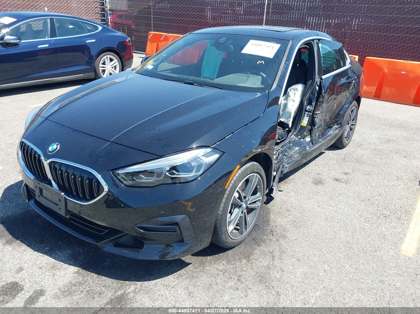 2024 BMW 2er VIN WBA53AK07R7N15370 IAAI salvage auction — LEFT SIDE, Salvage Title, sold $25 on 2026-07-29 (photo 2)