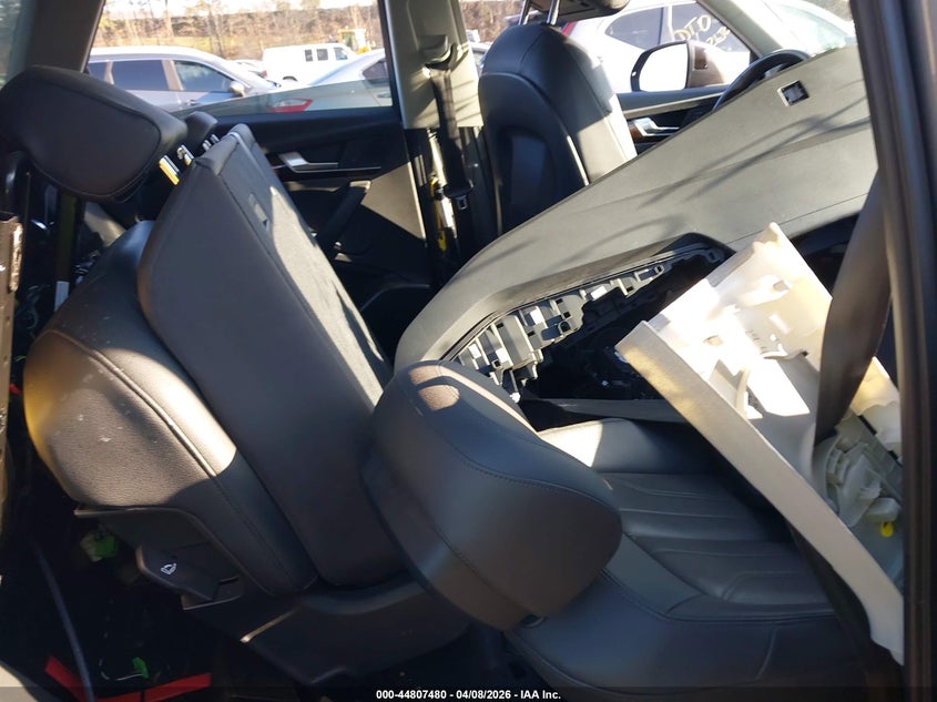 2018 Audi Q5 VIN WA1BNAFYXJ2015991 IAAI salvage auction — WATER/FLOOD, Mv-907A (New York), sold $7,150 on 2026-07-07 (photo 8)