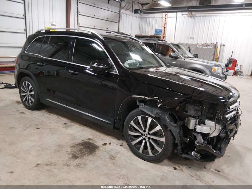 2022 Mercedes-benz Glb VIN W1N4M4HB5NW246719 IAAI salvage auction — RIGHT FRONT, Salvage Title, sold $7,800 on 2026-07-11 (photo 1)