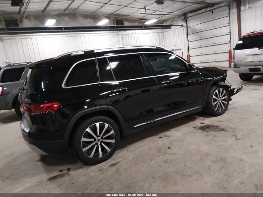 2022 Mercedes-benz Glb VIN W1N4M4HB5NW246719 IAAI salvage auction — RIGHT FRONT, Salvage Title, sold $7,800 on 2026-07-11 (photo 4)